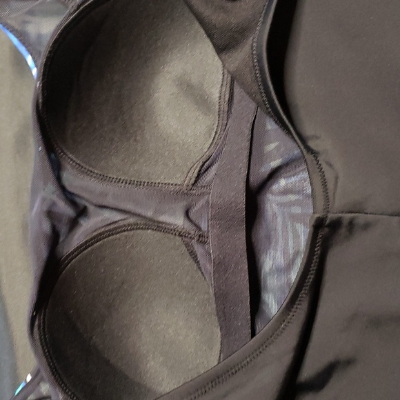 Seeker's Essentials Australia, size 8, blue tones animal/leaf design swimsuit - Picture 4 of 5